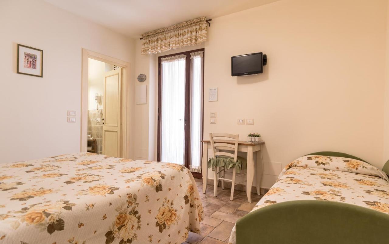 Bed and Breakfast Rosa Di Assisi Bastia Umbra Exterior foto